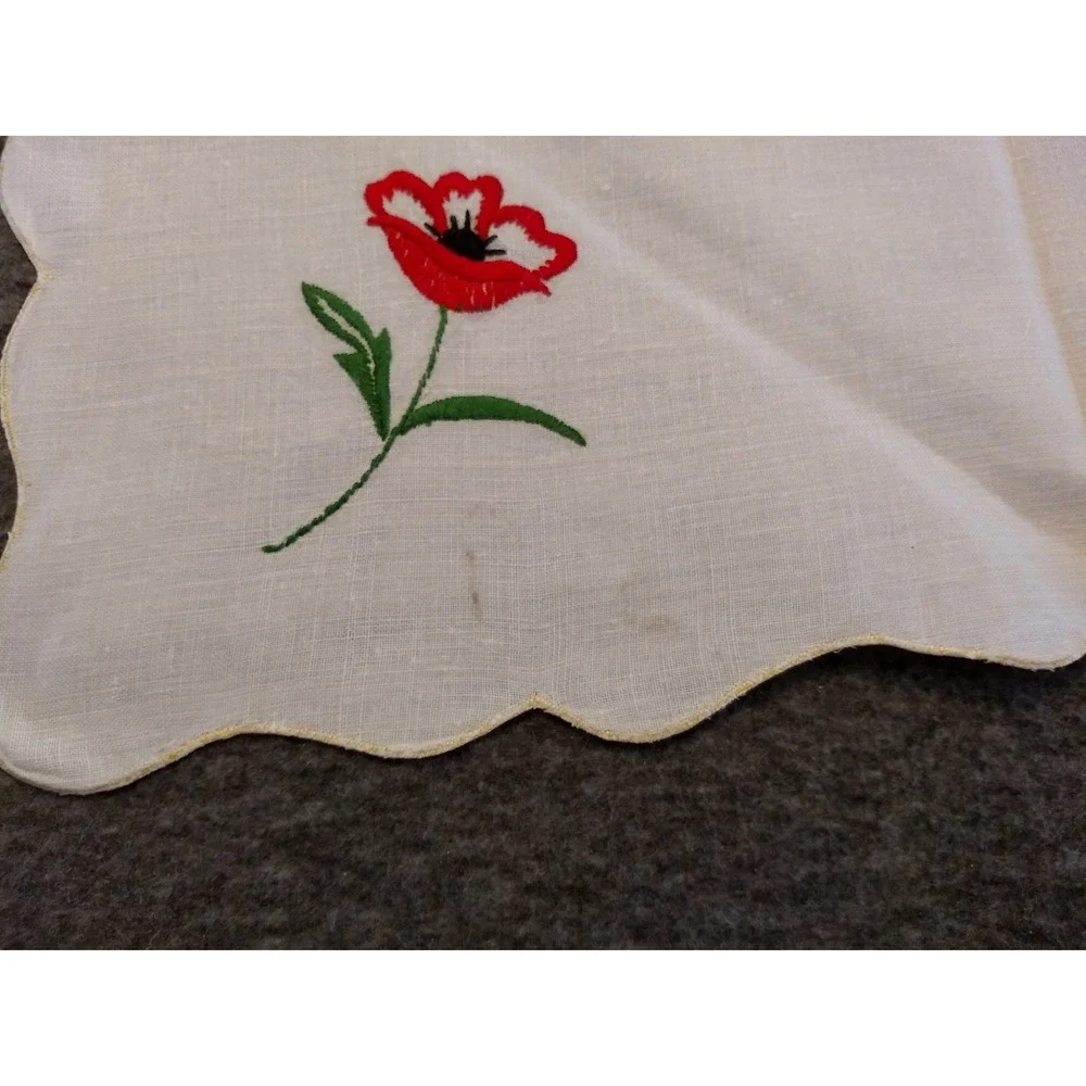 Vintage Hand Embroidered‎ Cloth Dinner Napkins Set/12 Floral Scalloped Edge NEW